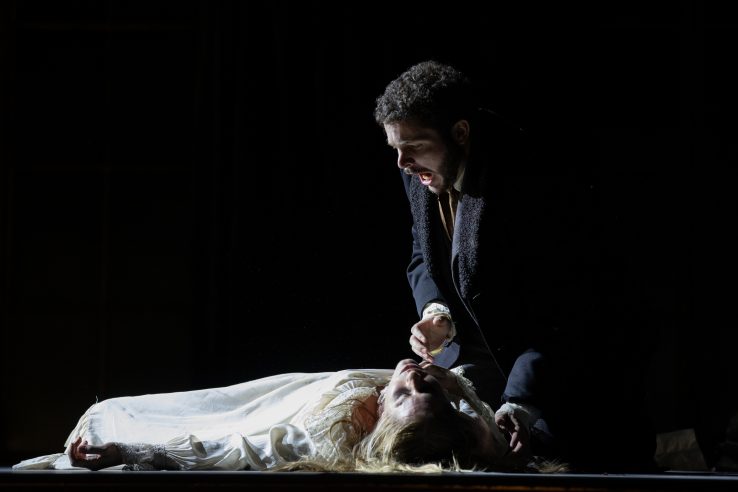 Lauren Fagan as Violetta and Matteo Desole as Alfredo in La Traviata, 2021 © Ali Wright