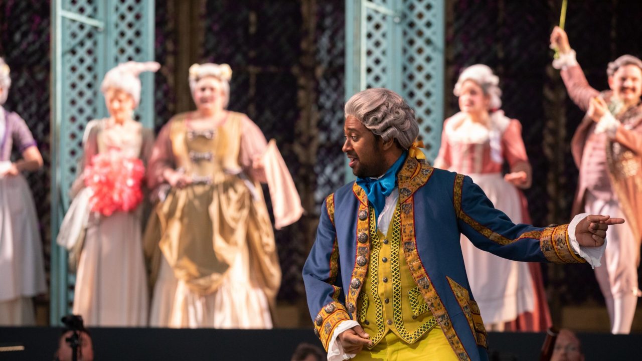 Ross Ramgobin as Figaro in The Marriage of Figaro, 2021 © Ali Wright 